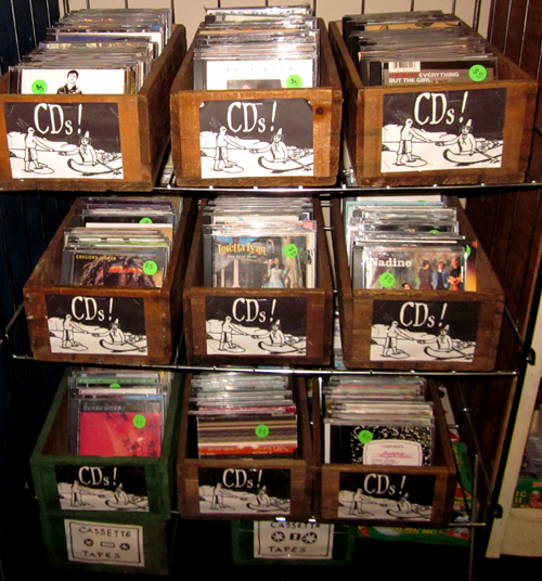 Get Used CDs Compact Discs at What Cheer Records + Vintage in Providence